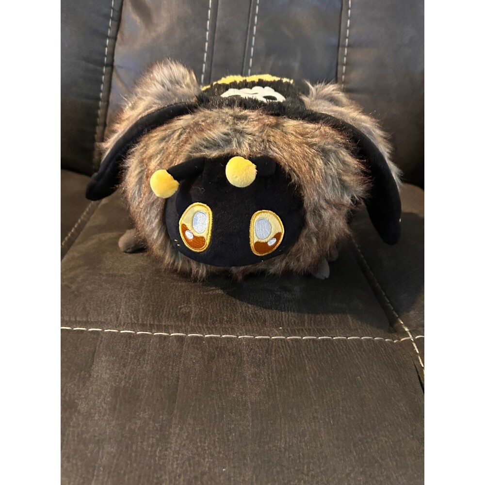 Squishable hawk moth plush